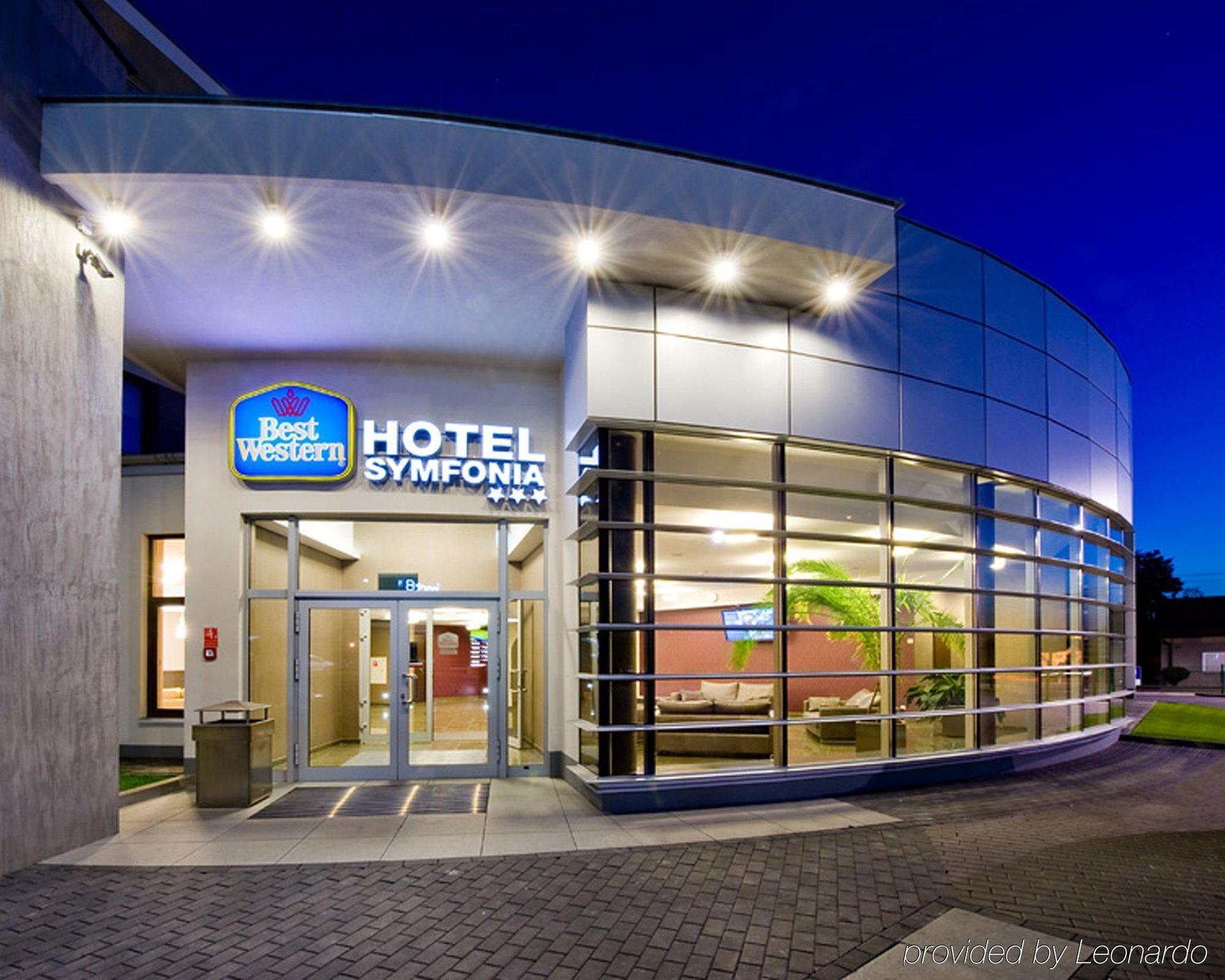 Hotel Symfonia Osjaków Kültér fotó